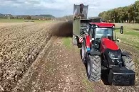 Polní přehlídka ze dne otevřených dveří