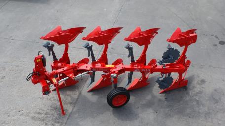Pluh nesený otočný IBIS L Plus 4+1