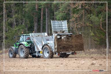 Traktorové rozmetadlo CYNKOMET N-114 | 14 000 Kg