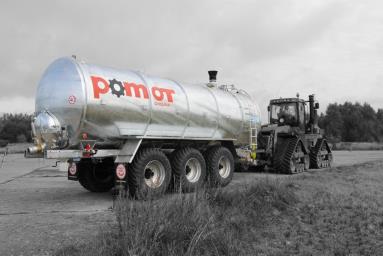 Traktorový fekální návěs POMOT T 530 objem 30 000 l