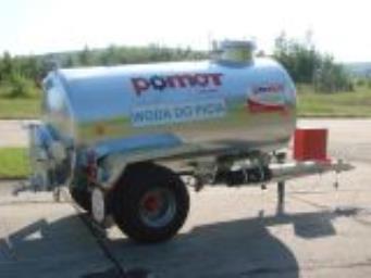 Traktorová cisterna pro převoz pitné vody POMOT T 507/5 objem 8 000 litrů